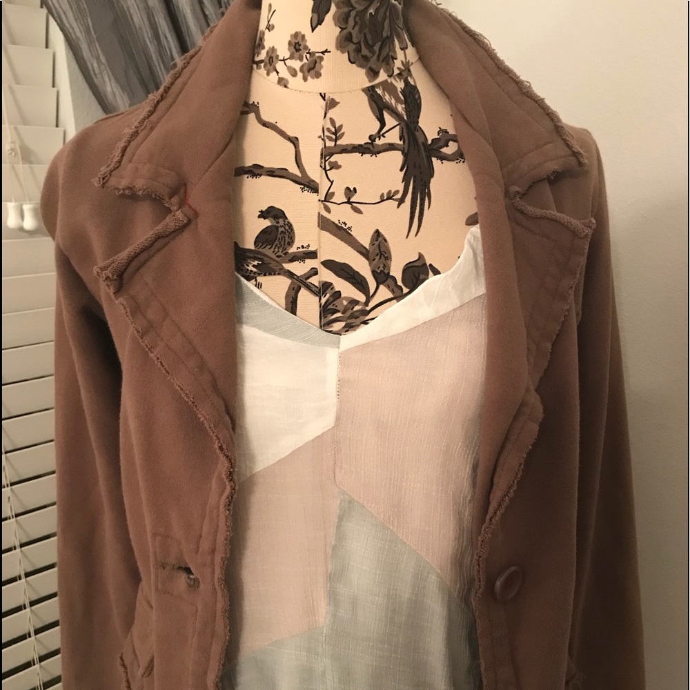 Super soft blazer!! - Picture 2 of 5